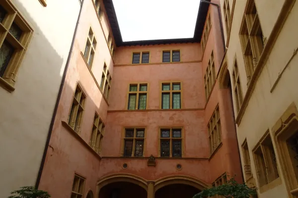 Lyon