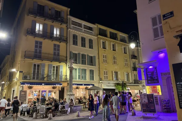 Besuch Antibes Simone