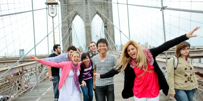 Rennert International Aktivitäten